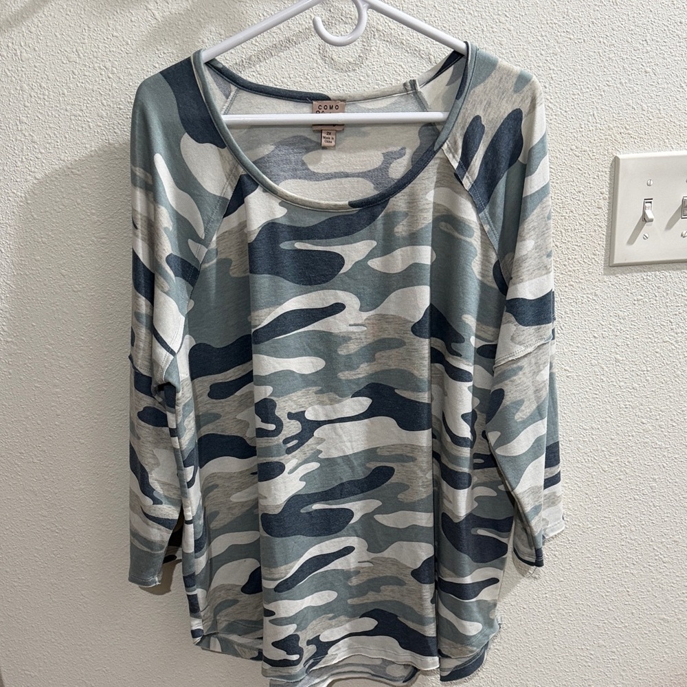 Como Vintage Blue & Gray Camo Long Sleeve Scoop Neck Top